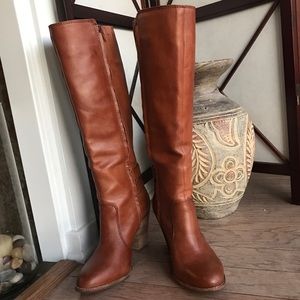Excellent Gianni Bini Leather Boots